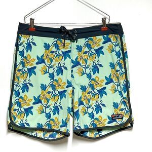 New Unworn Men's Scallop Hem Stretch Wavefarer® Boardshorts 7” Sz 36